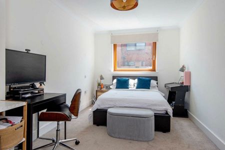 Kilburn Lane, North Kensington, W10 - Photo 2