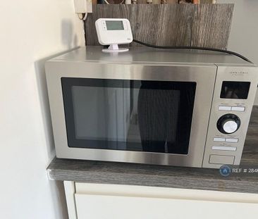 2 bedroom end of terrace house to rent - Photo 4