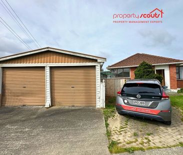 Tidy 3-Bedroom Home with Double Garage – Central Taita - Photo 2