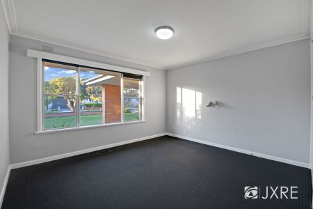 37 Gnarwyn Road, 3163, Carnegie Vic - Photo 4