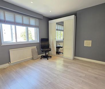 5 bedroom semi-detached house to rent - Photo 4