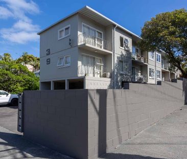 Renovated 1 Bedrom Unit - Photo 1