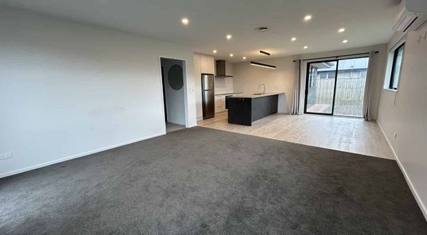 Three bedroom home Halswell - Photo 1