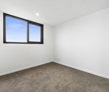 Convenient Location, Spectacular Outlook - Photo 2