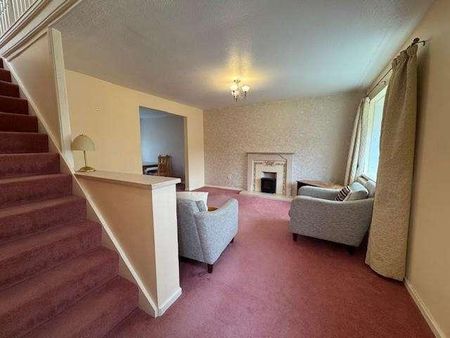 Longfield Avenue, Heald Green, SK8 - Photo 3