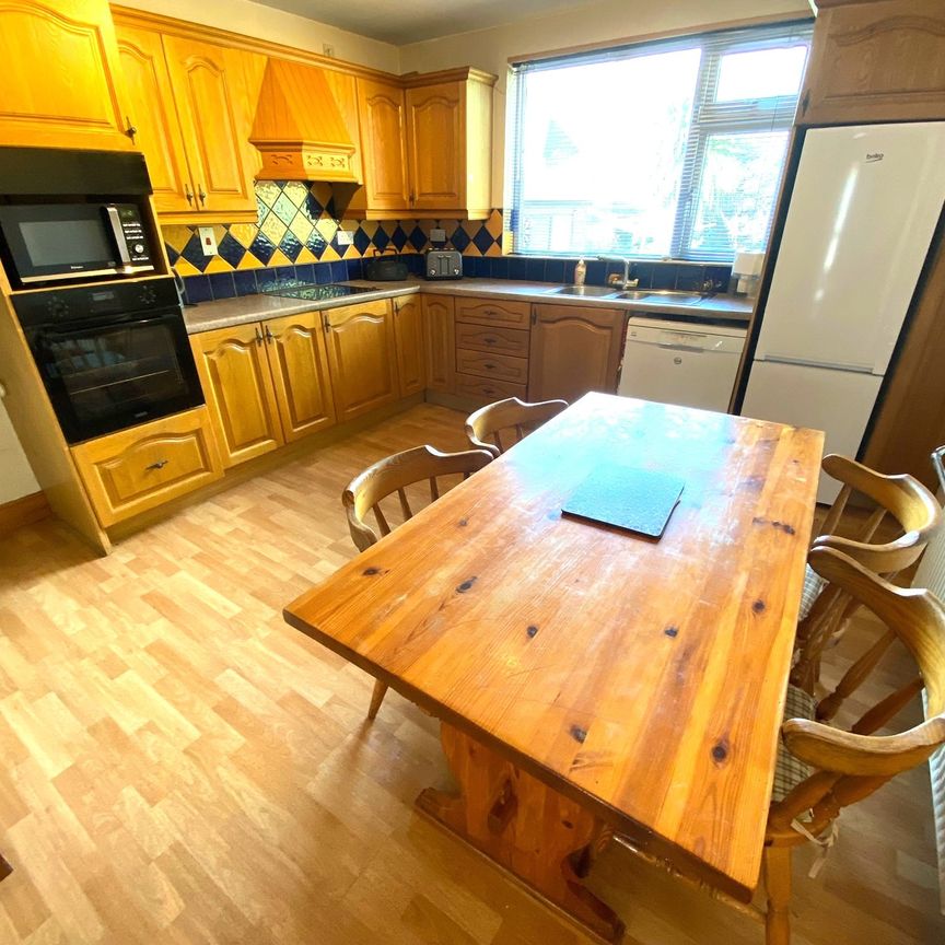 College Park, Terenure, Dublin 6W - Photo 1