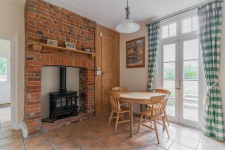 Newport, Saffron Walden, Essex - Photo 5