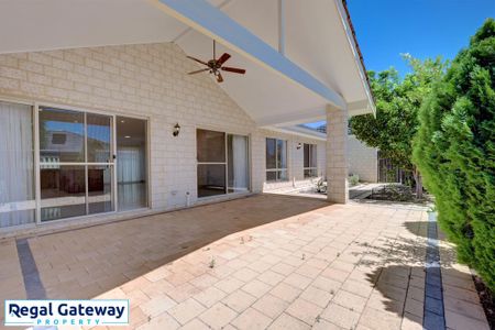 18 Cathedral Link, AUBIN GROVE WA 6164 - Photo 2