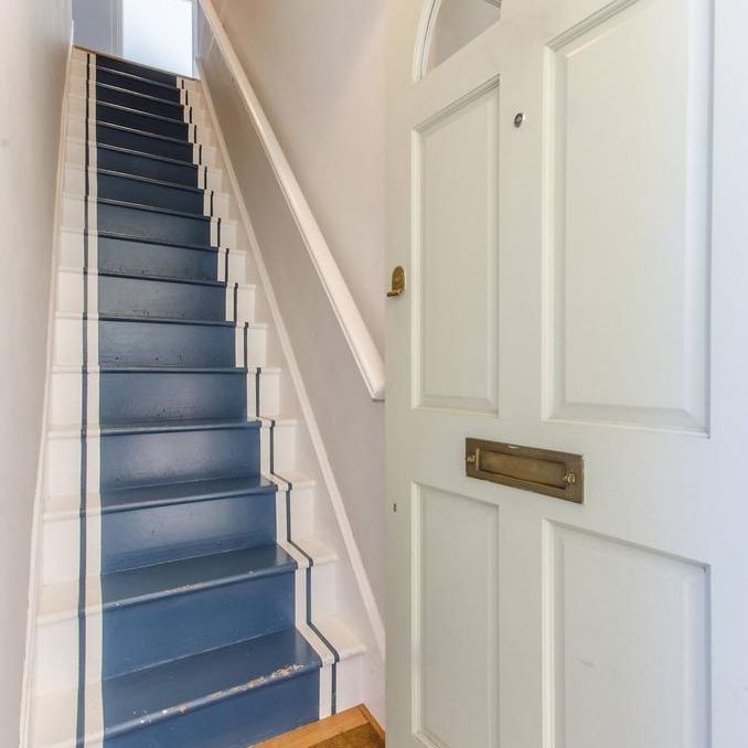 3 bedroom flat to rent - Photo 1