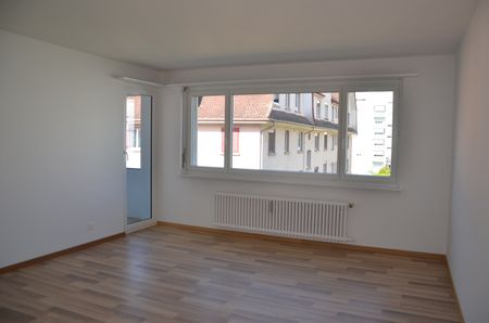 "grosszügige, helle 3.0-Zimmer-Wohnung" - Foto 2