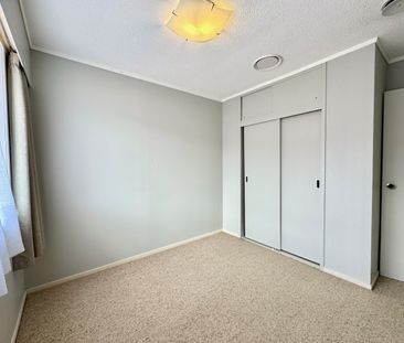 Unit 1, 27 Butley Drive, Farm Cove, Auckland - Photo 6