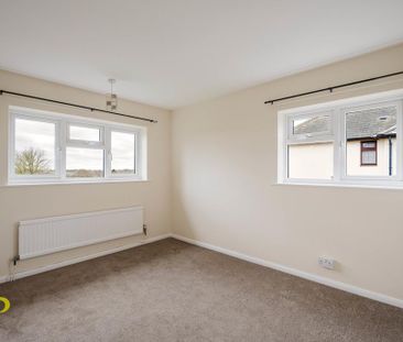 3 bedroom detached house to rent - Photo 2