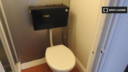 3-bedroom apartment for rent in East Wall, Dublin - Photo 4