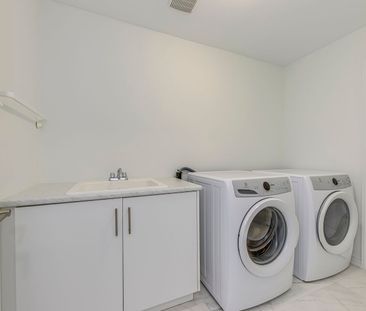 For Lease - 1206 Dartmouth Crescent, Oakville, Ontario - Photo 3