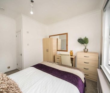 5 Bed Terraced House, Donnington Road, RG1 - Photo 4