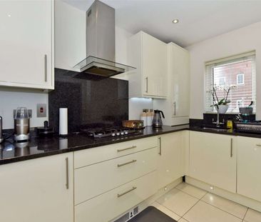 A well-presented three bedroom home, located in a popular developme... - Photo 4