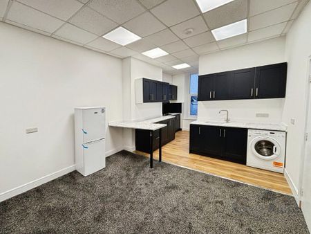 3 bedroom apartment to rent - Photo 5