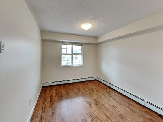 Auburn Landing — 2 Bedroom - Photo 1