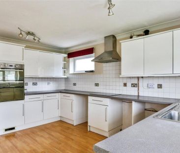 Holywell Close, Canford Heath, BH17 9BG, Poole - Photo 1