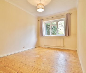 Sandy Lane, Woking, Surrey, GU22 8BA - Photo 5
