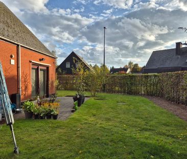 Mooi en rustig gelegen alleenstaande instapklare woning met tuin. - Foto 5