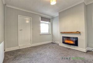 2 BEDROOM House - Semi-Detached - Photo 4