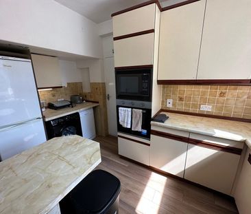 Room in a Shared Flat, Kingsmere Park, NW9 - Photo 6