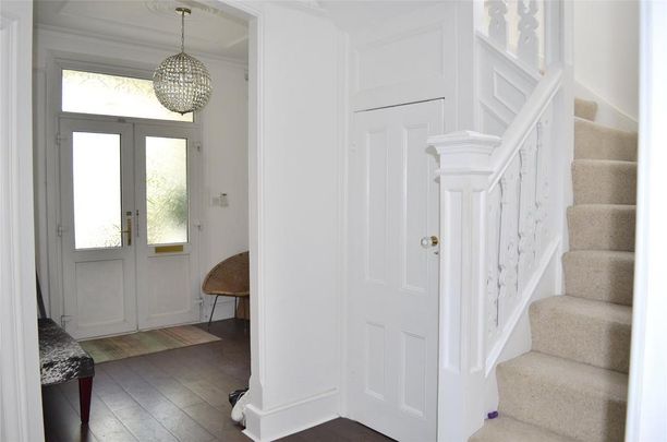 4 bedroom detached house to rent - Photo 1