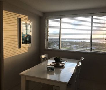 Resort Style Furnished 2 Bed Apartment, Grandview Building, East Ba... - Photo 5