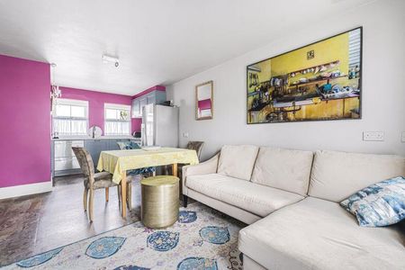 1 bedroom bungalow to rent - Photo 2