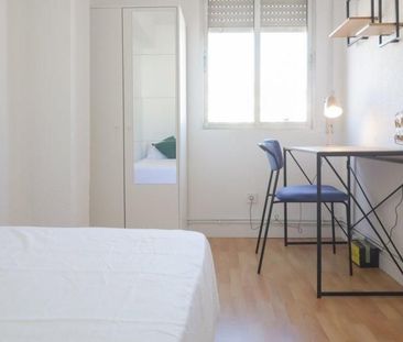 Piso de alquiler en Juan de la Cierva - Photo 4