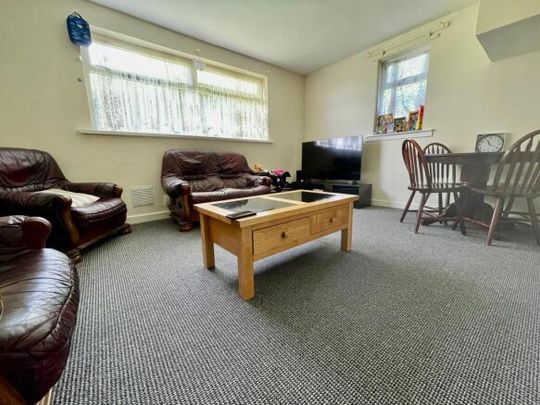 3 bedroom maisonette to rent - Photo 1