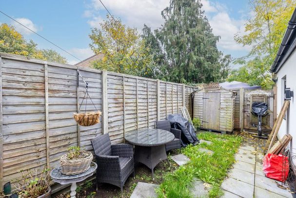 1 bedroom property to rent - Photo 1