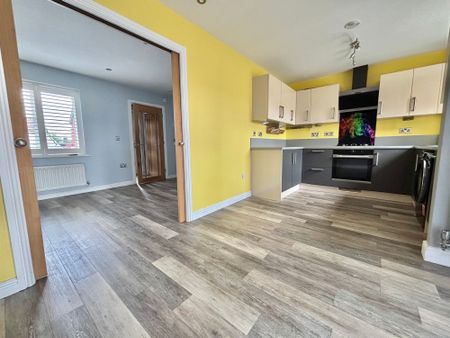 Church Road, Nuneaton, CV10 - Photo 5