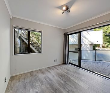 Welcome to 5 Bank Road - Photo 2