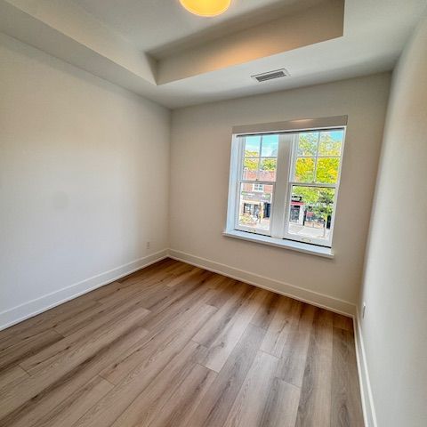 For Lease - 8 Manor Road Unit# 204, Toronto, Ontario - Photo 1