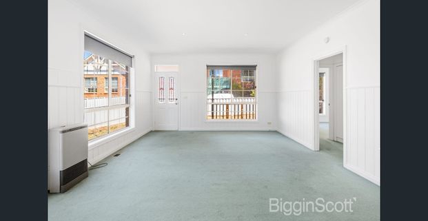 2 Bedroom Unit in Central Location - Photo 1