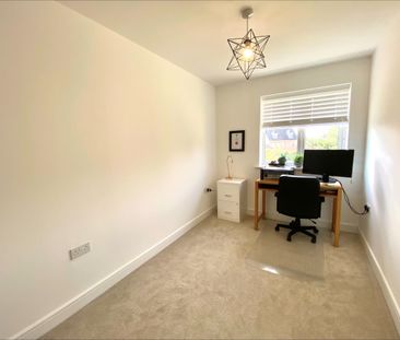 3 bedroom semi-detached to rent Fawcett Road, Sudbury - Photo 2