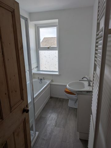 3 Bed Mid Terraced House to Let in Launceston - Photo 3