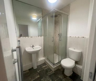 2 bedroom flat to rent - Photo 6