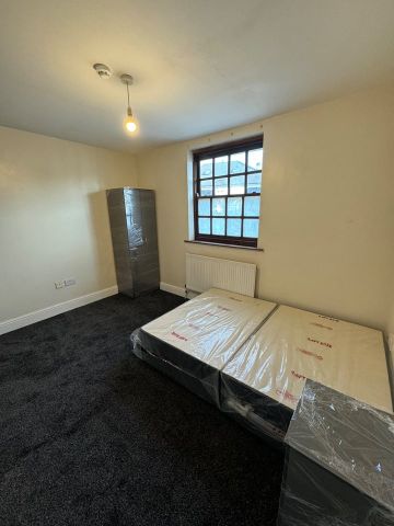 Room in a Shared House, Heathfield Road, B19 - Photo 2