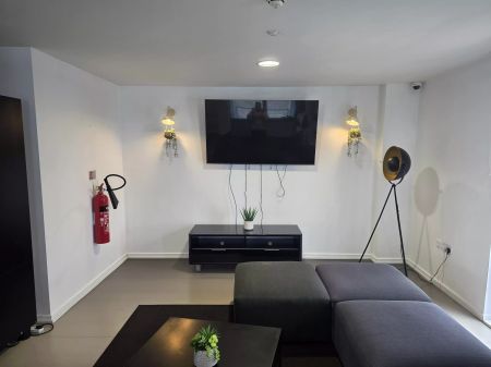 Gold Ensuite - Photo 2
