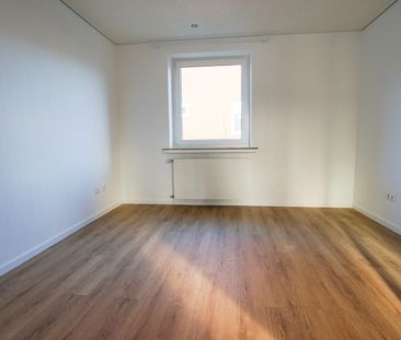 Auguststraße: 3-Zimmer-Wohnung Nähe Innenstadt. Terminbuchung über ... - Photo 1