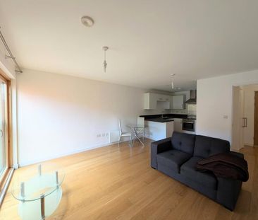 1 bedroom flat to rent - Photo 2