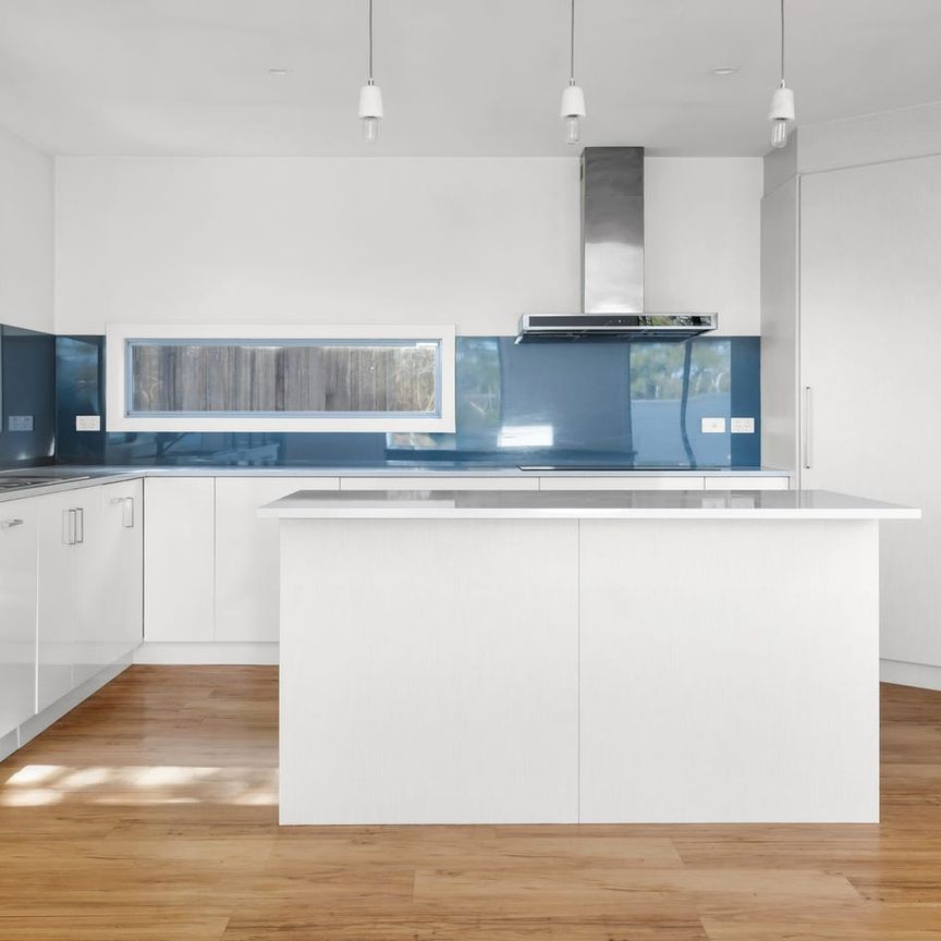 Spacious 3-Bedroom Gem in West Launceston - Photo 1