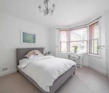 2 bedroom property to rent - Photo 3