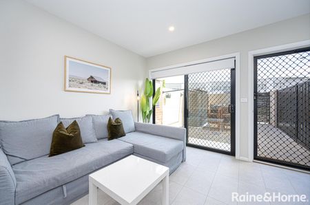 31/16 Everist Street, Taylor ACT 2913 - House For Rent | Domain - Photo 2