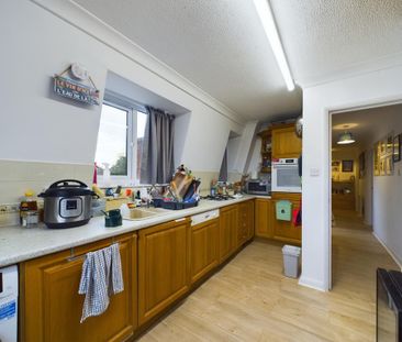 2 bedroom flat to rent - Photo 5