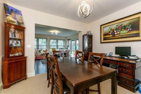 6 bedroom detached house to rent - Photo 3