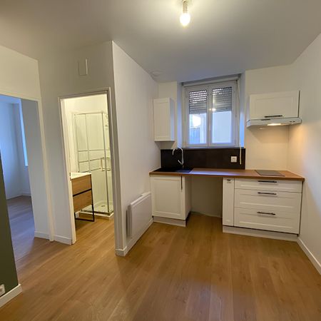 Location Appartement 2 pièces 23m² - Photo 3